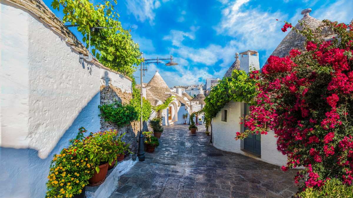 Guida Completa per Arrivare ad Alberobello: Scopri il Fascino dei Trulli