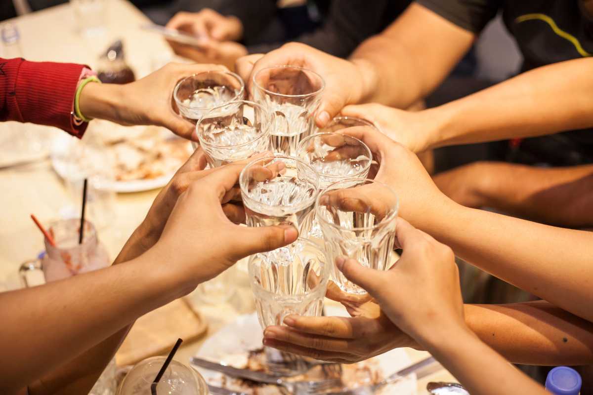 Una panoramica dei trulli di Alberobello e dei locali tipici per mangiare